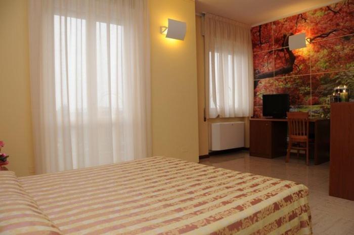 Hotel Industria Brescia Habitación foto
