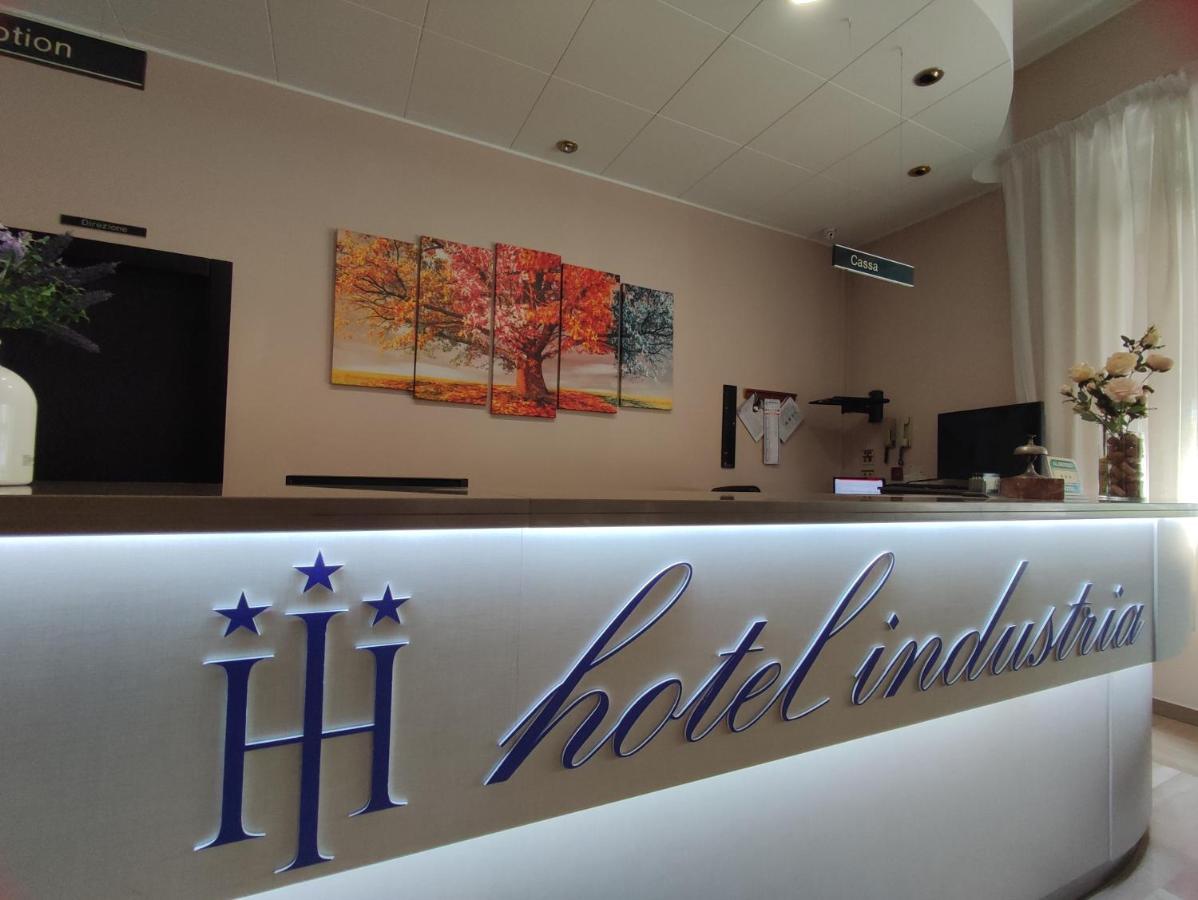 Hotel Industria Brescia Exterior foto